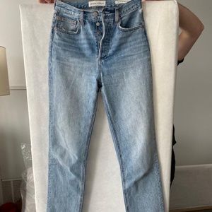 Denim Forum The Joni High Rise Loose 29L